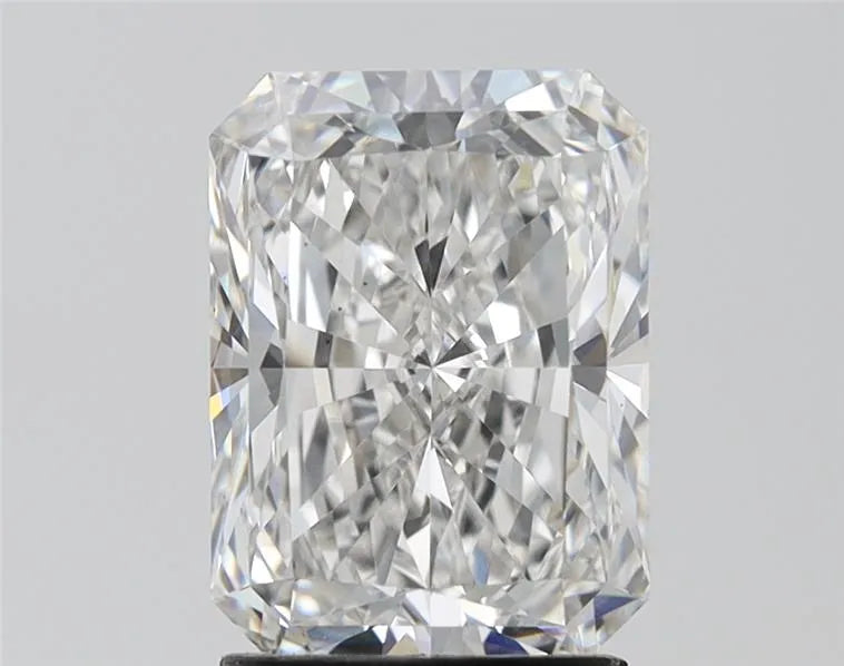 3.03ct Radiant Lab Grown Diamond (Colour G, Clarity VS1, GIA Certified)