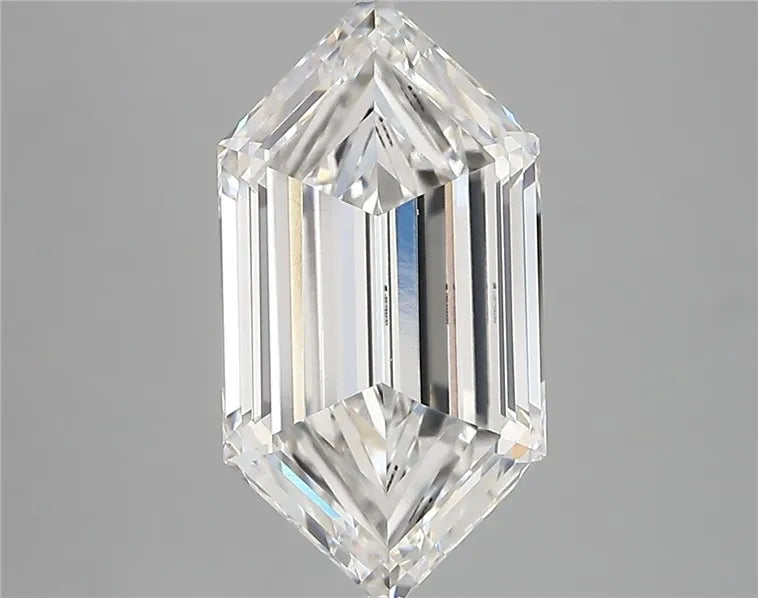 3.88ct Hexagonal Lab Grown Diamond (Colour E, Clarity VVS1, IGI Certified)
