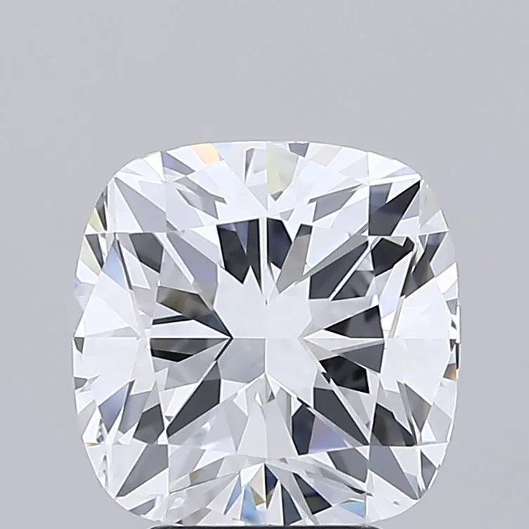 4.04ct Cushion modified Lab Grown Diamond (Colour E, Clarity VVS2, IGI Certified)