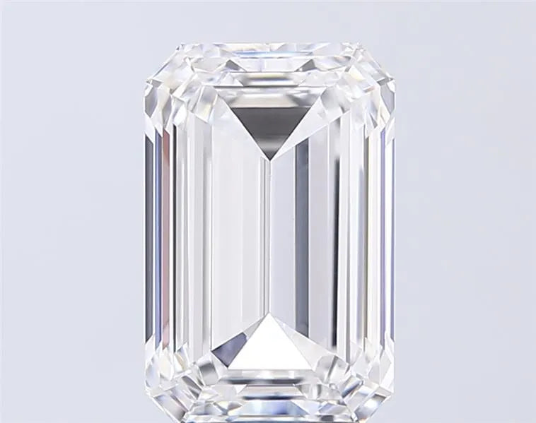 4.35ct Emerald Lab Grown Diamond (Colour D, Clarity VVS2, IGI Certified)
