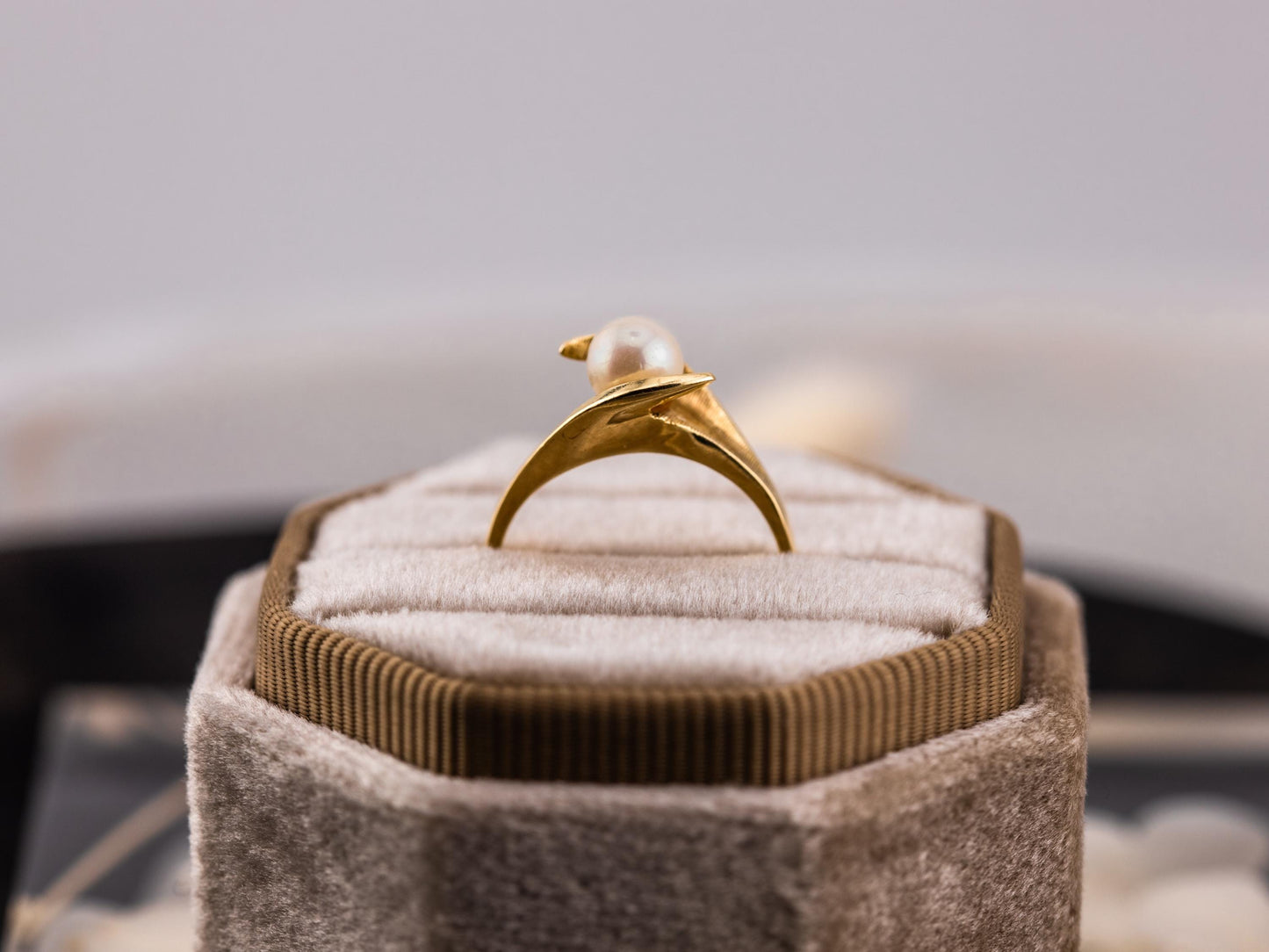 Vintage pearl ring 14k solid gold statement or engagement ring, bypass ring genuine antique ring vintage ring, size 5.5