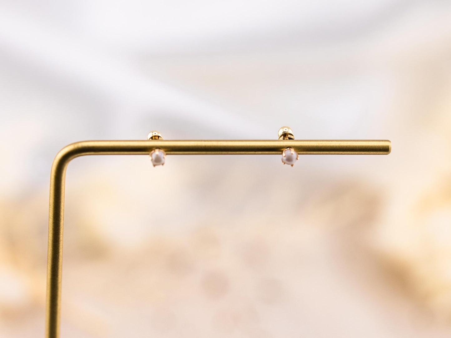 Vintage Pearl earrings vintage pearl stud earrings 14k solid gold cultured pearl earrings