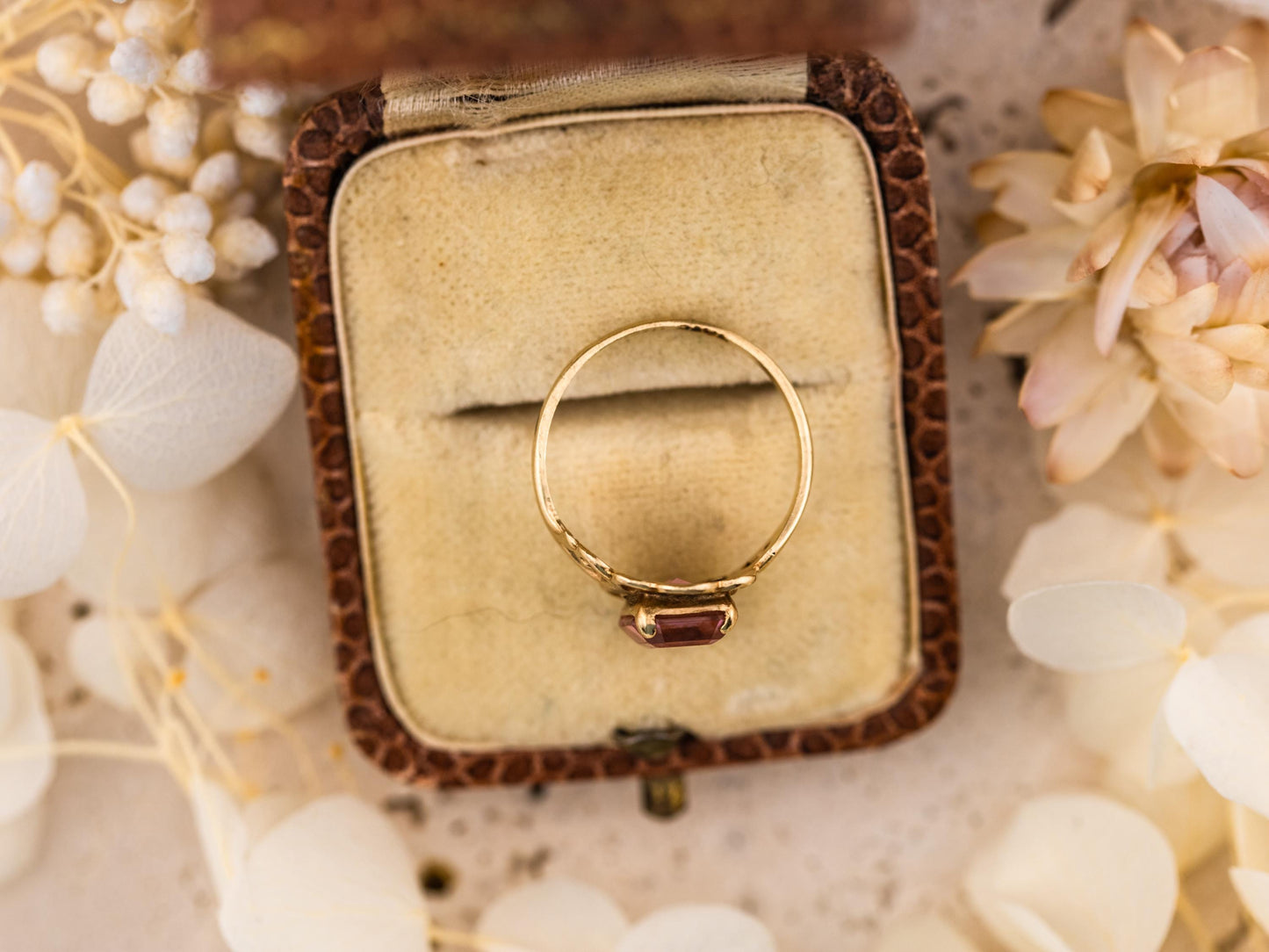 Vintage pink ring filigree ring 10k solid gold