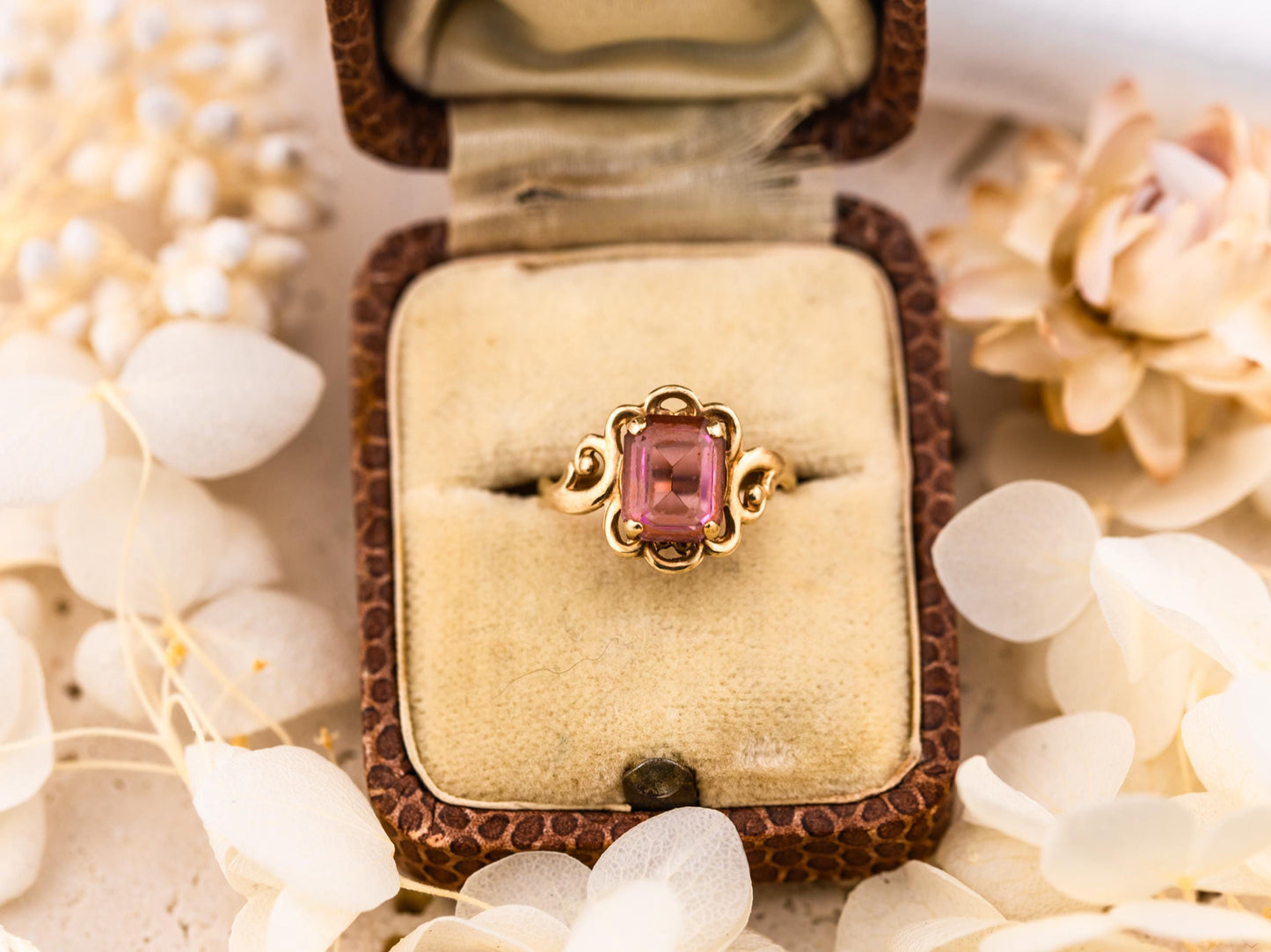 Vintage pink ring filigree ring 10k solid gold