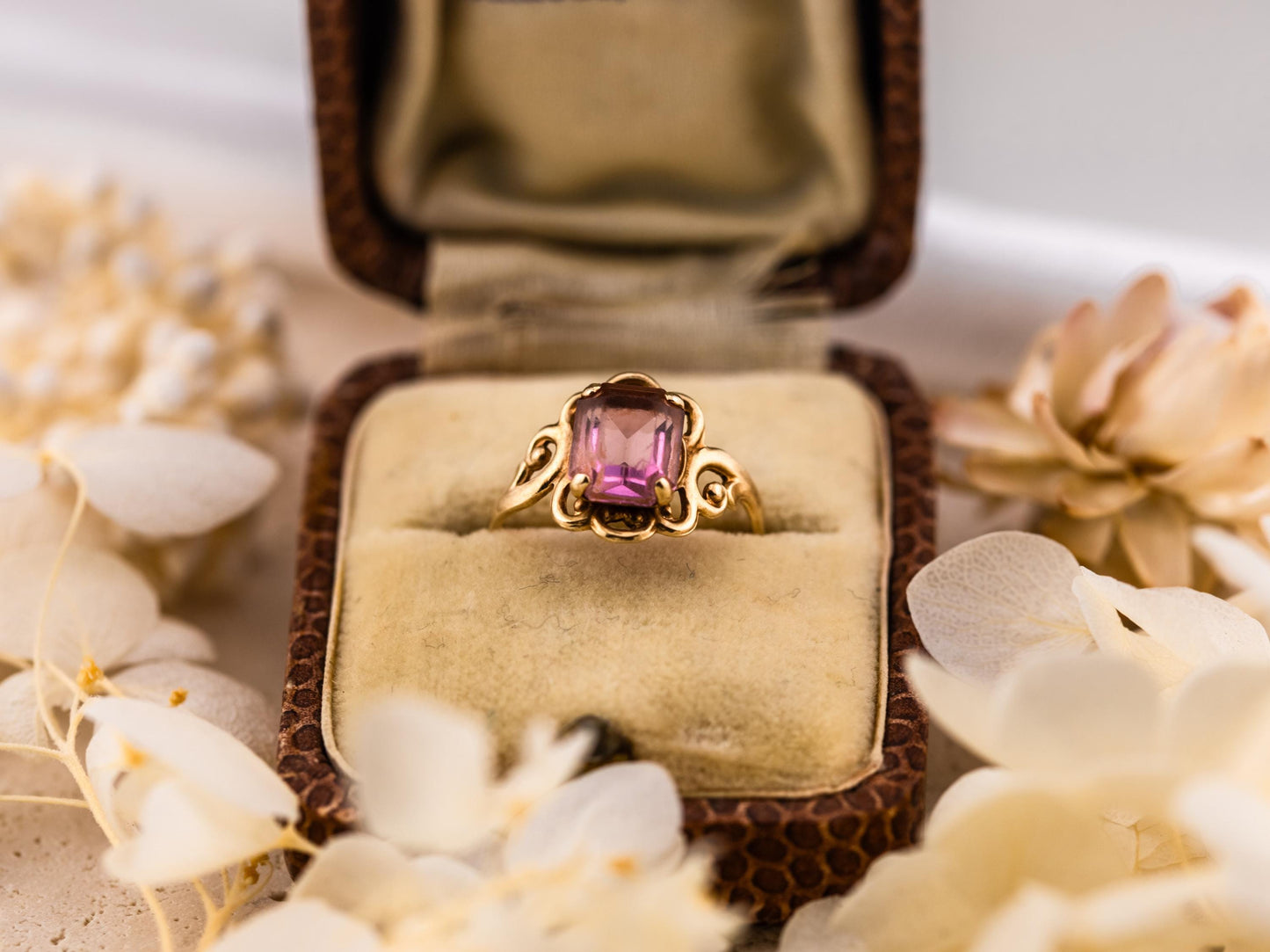 Vintage pink ring filigree ring 10k solid gold