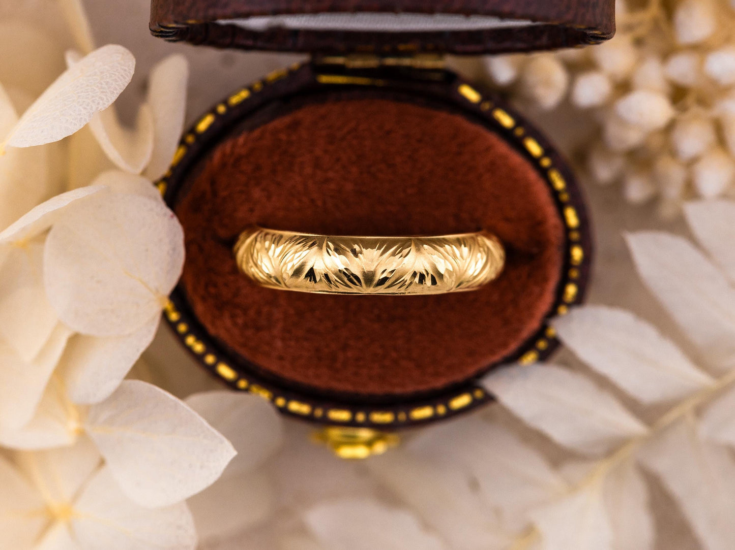 Gold leaf wedding band vintage wedding band nature inspired 4mm solid 14k yellow gold band, size 6