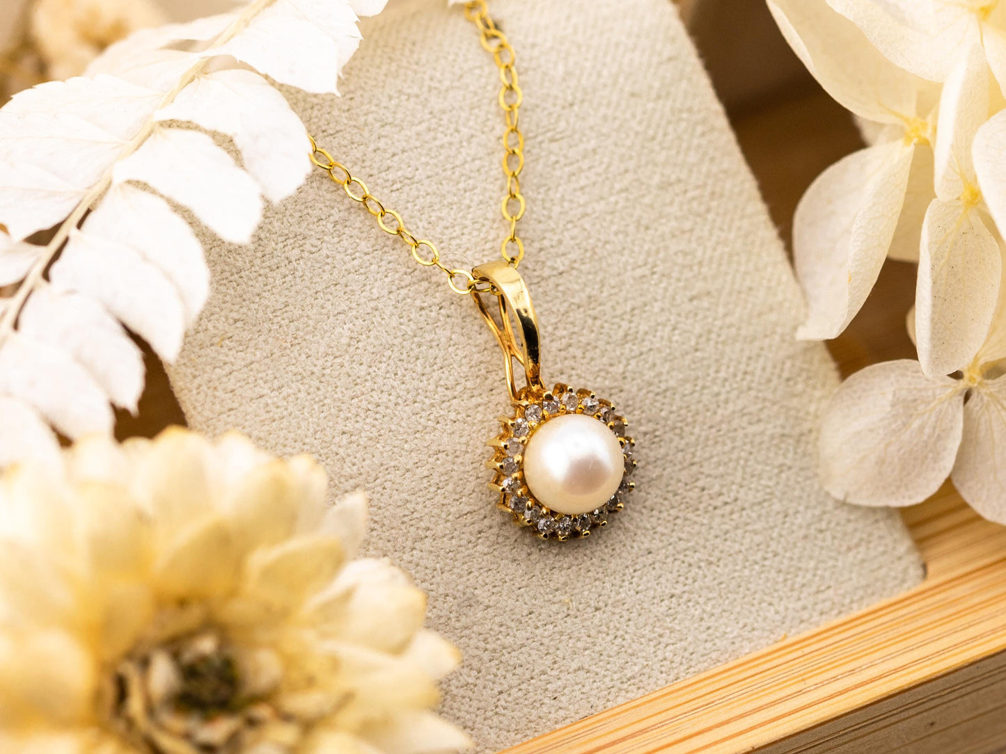 Vintage Pearl and diamond Necklace Pendant 14k solid yellow gold Necklace halo genuine cultured pearl and diamond necklace