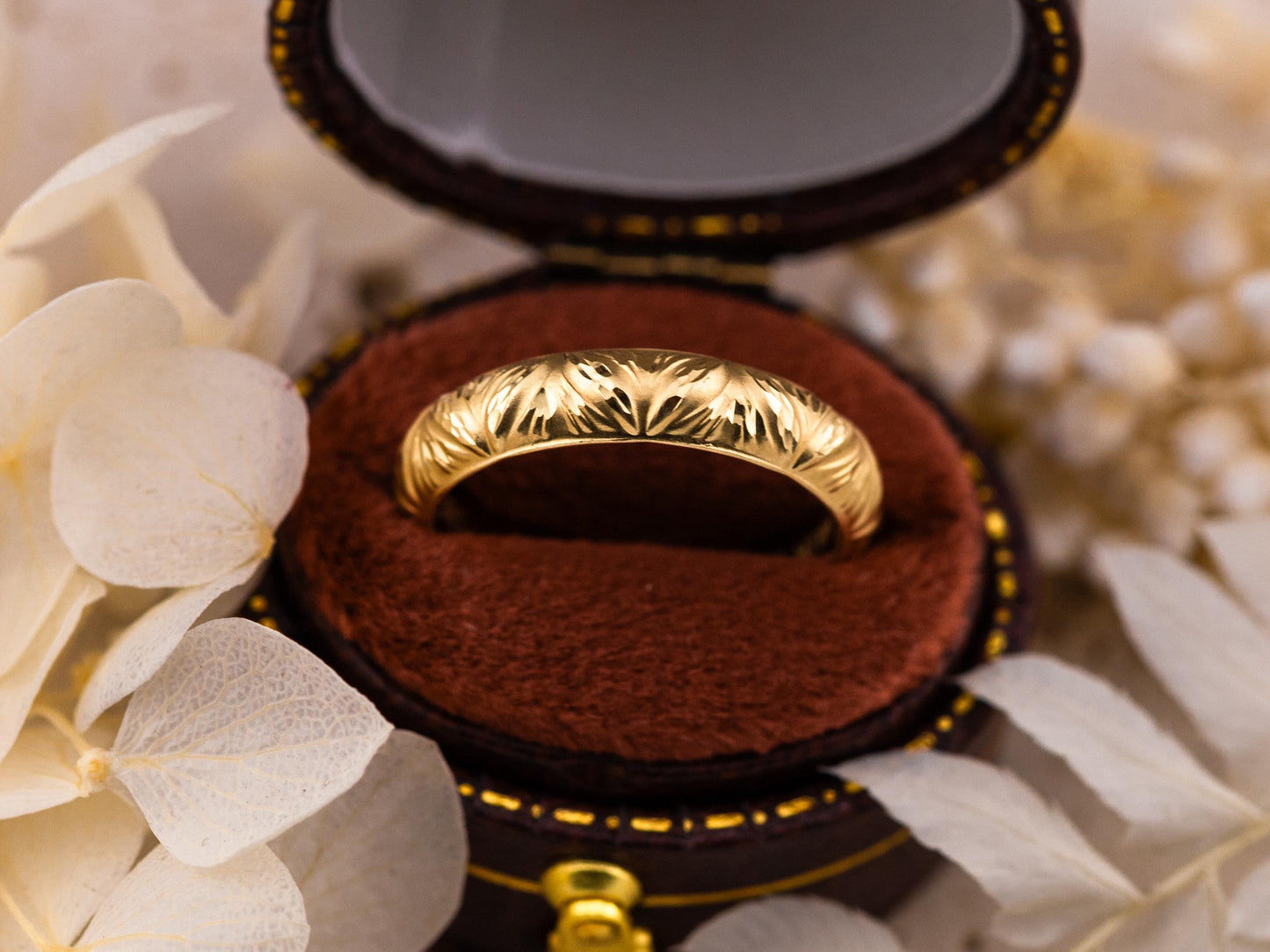 Gold leaf wedding band vintage wedding band nature inspired 4mm solid 14k yellow gold band, size 6