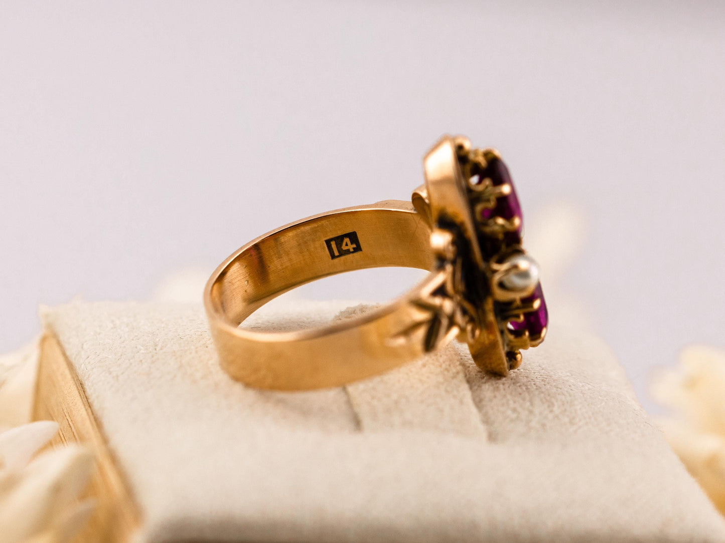 Vintage garnet and pearl ring 14k solid yellow gold Victorian ring antique vertical ring, size 4.5