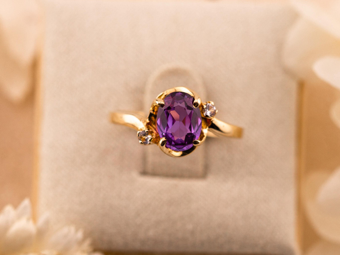 Vintage purple sapphire ring 10k solid yellow gold ring oval cut sapphire with diamond accents, Size 6.5