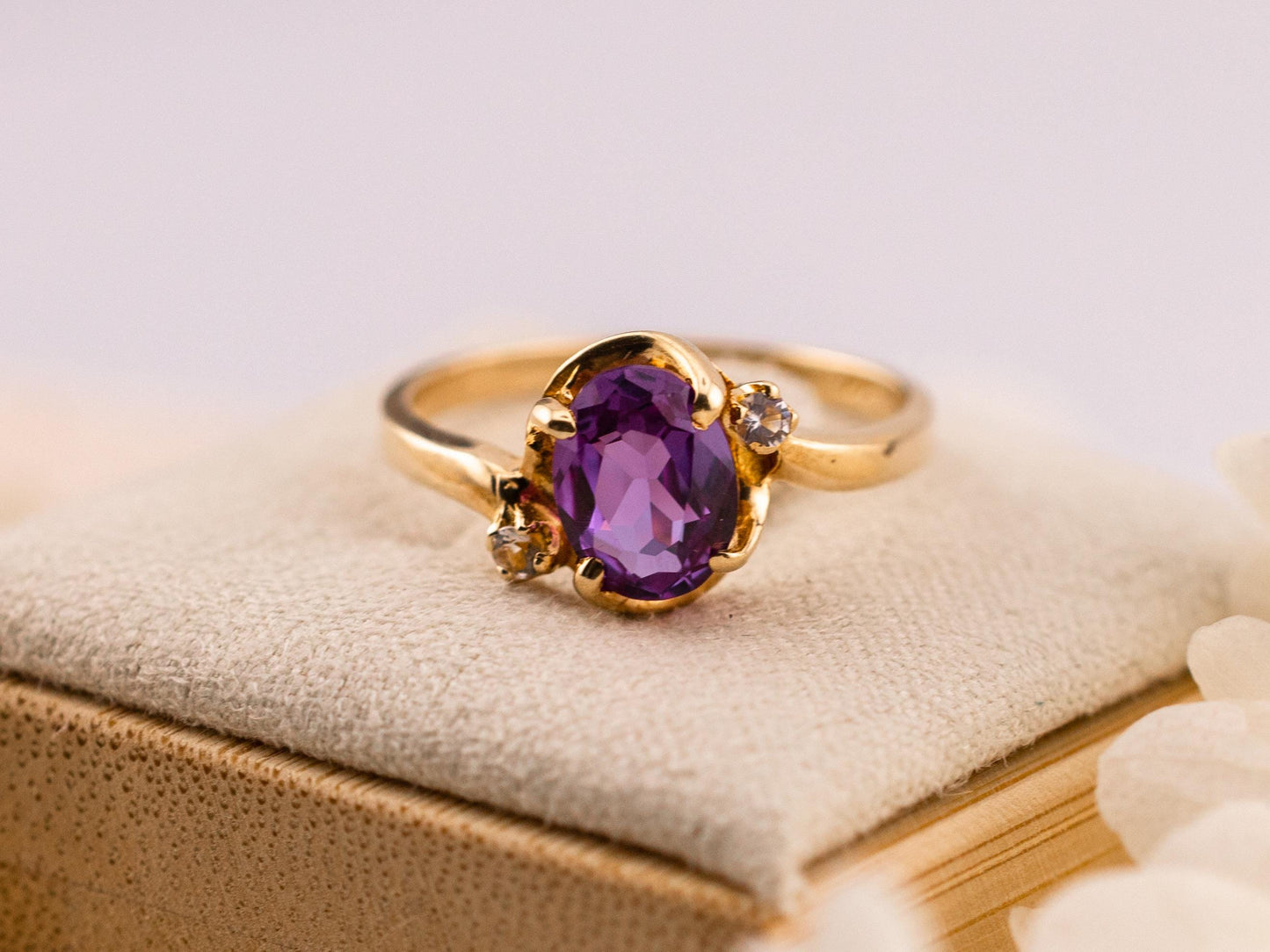 Vintage purple sapphire ring 10k solid yellow gold ring oval cut sapphire with diamond accents, Size 6.5