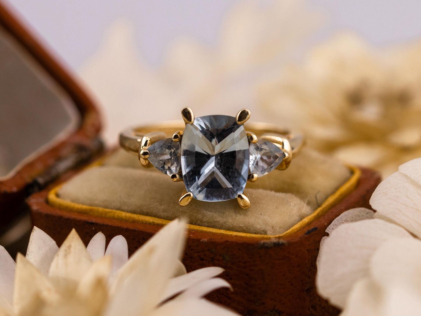 Vintage aquamarine ring three stone ring 10k solid yellow gold ring, size 6