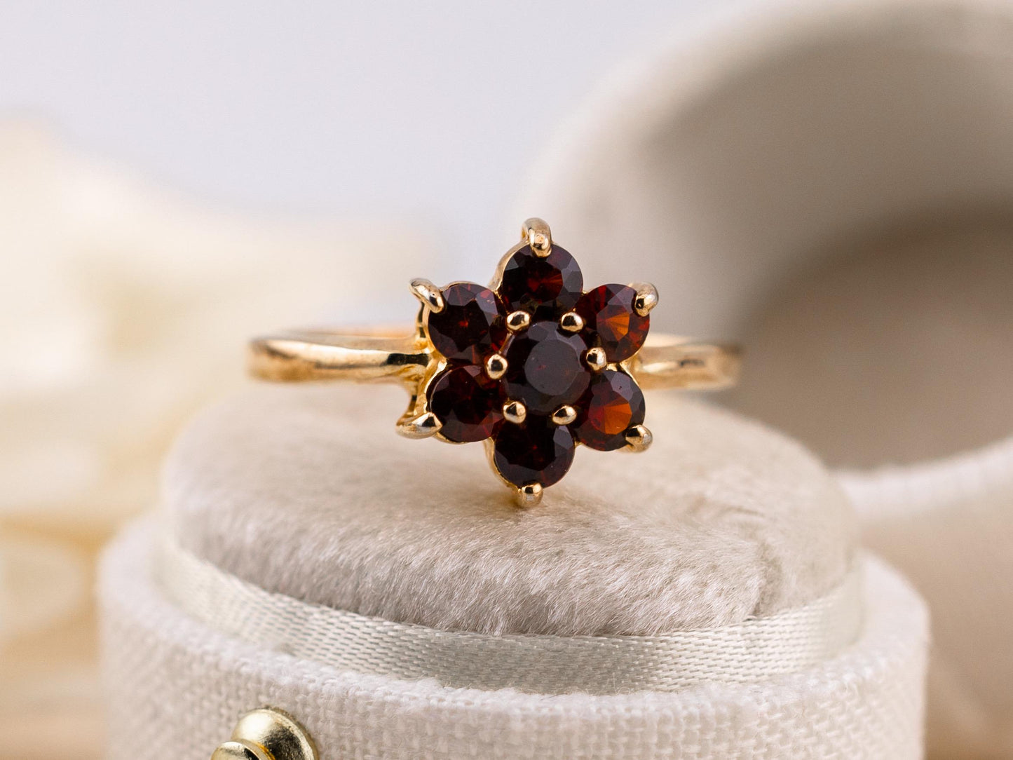 Vintage Garnet ring flower ring 10k solid gold ring January Birthstone ring, size 6