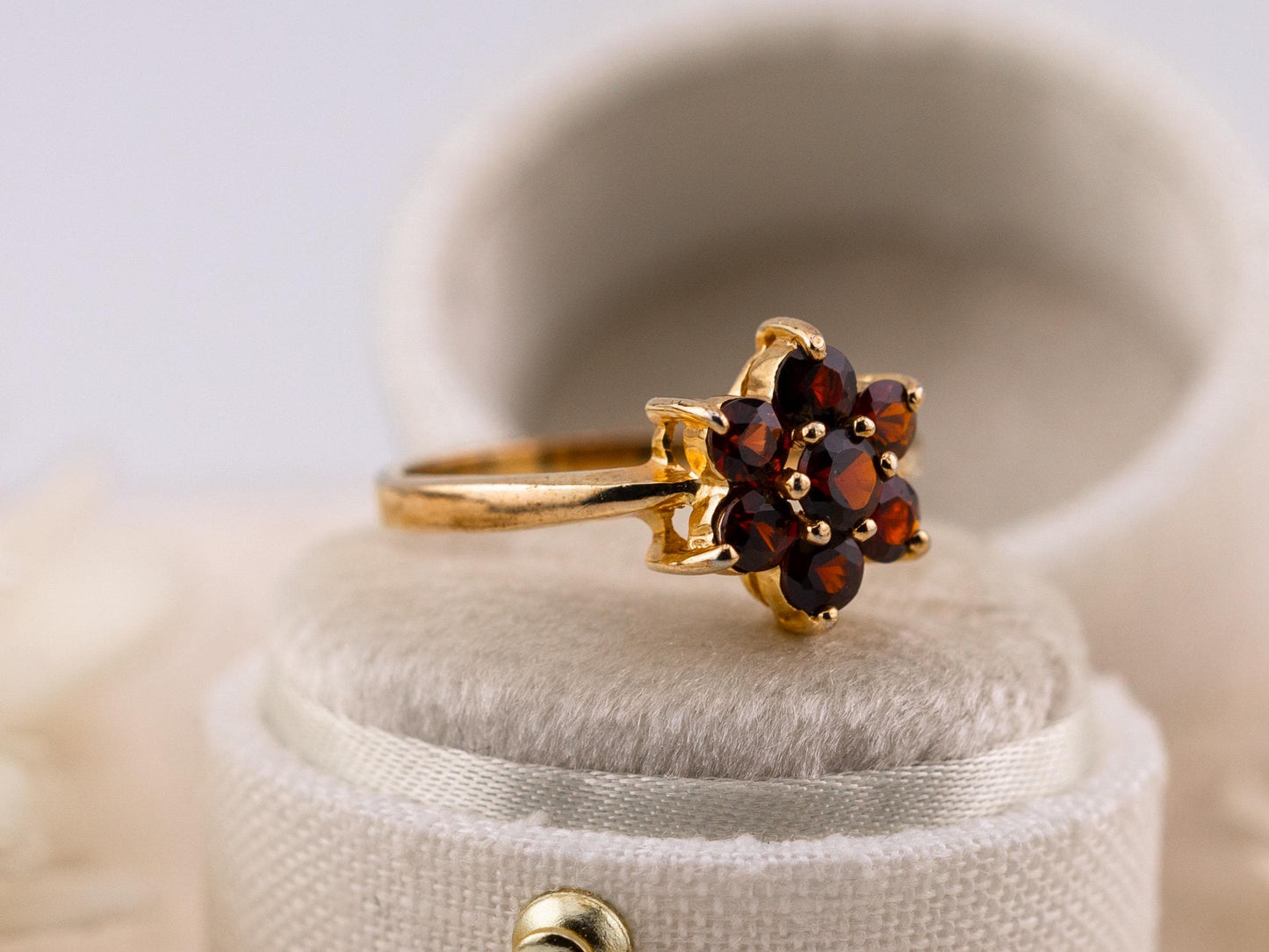 Vintage Garnet ring flower ring 10k solid gold ring January Birthstone ring, size 6