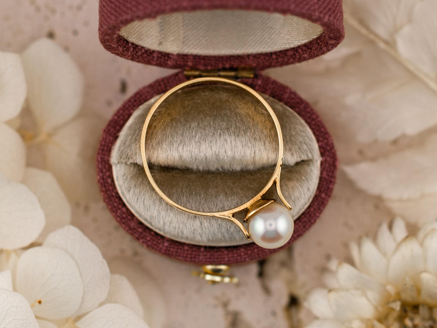 Vintage pearl ring 14k solid gold cultured pearl ring yellow gold ring solitaire ring antique ring, size 8.25