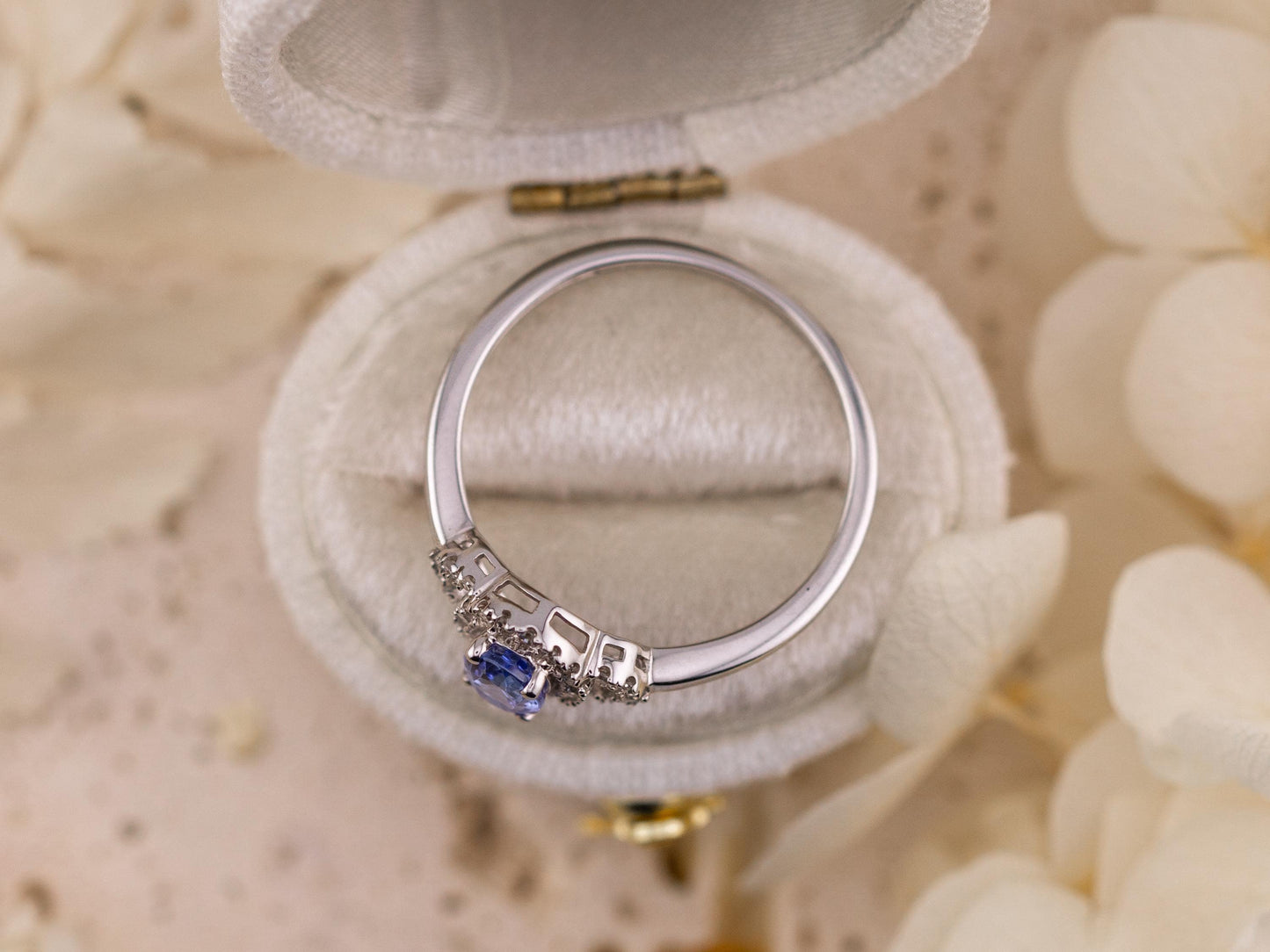Tanzanite and diamond ring oval cut tanzanite with halo 10k solid white gold, size 7