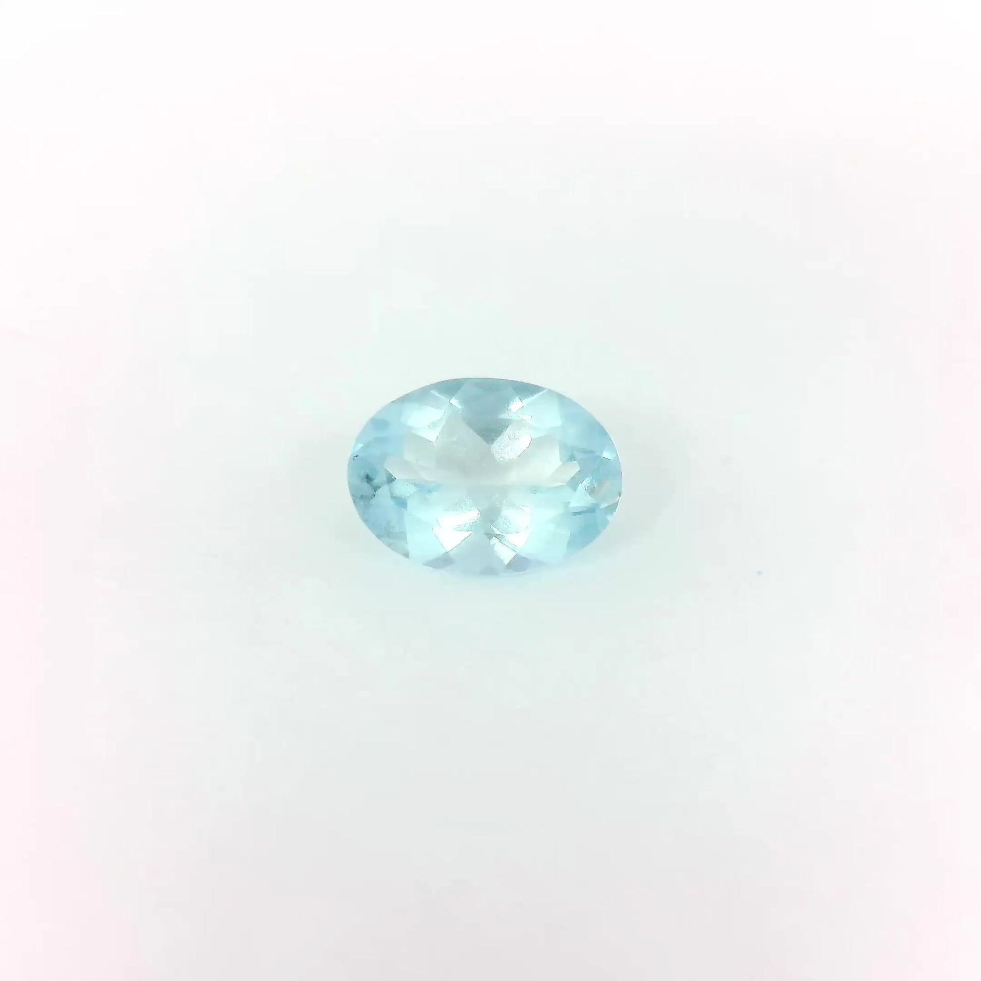0.62ct Oval Natural Aquamarine (Colour Blue, Clarity Eye Clean, Cut Faceted)