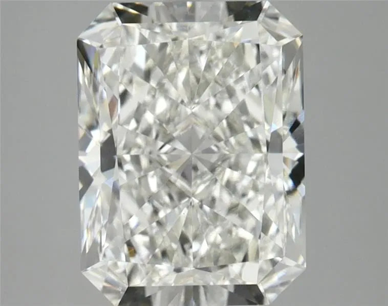 2.85ct Radiant Lab Grown Diamond (Colour F, Clarity VVS2, IGI Certified)