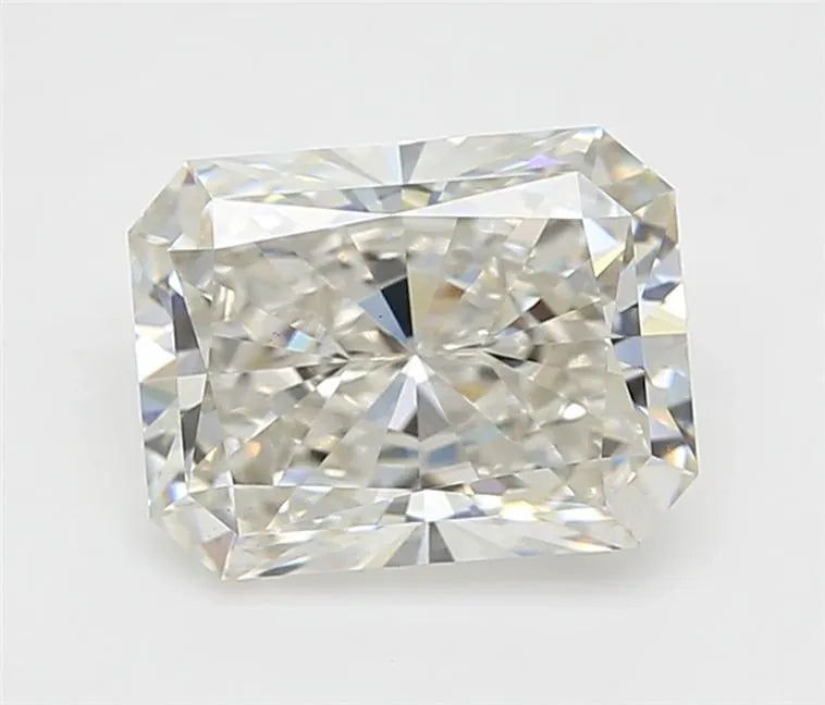 3.20ct Radiant Lab Grown Diamond (Colour H, Clarity VS1, IGI Certified)