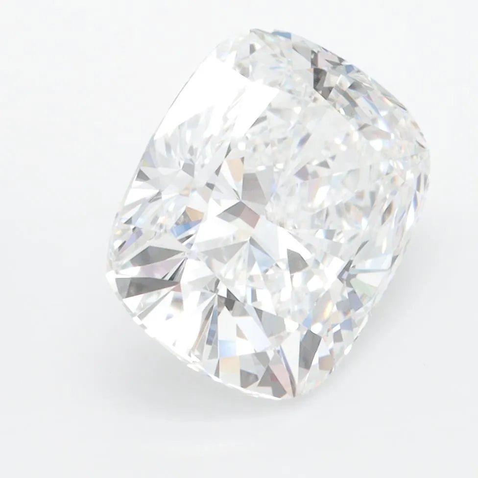 3.34ct Cushion modified Lab Grown Diamond (Colour D, Clarity VVS1, IGI Certified)