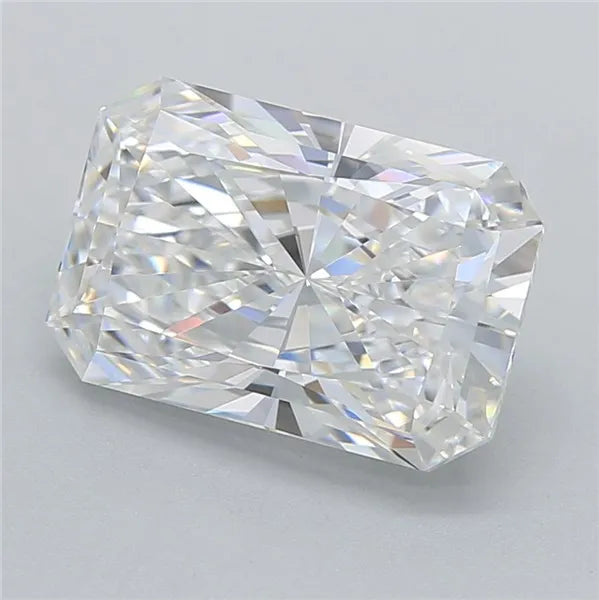 3.56ct Radiant Lab Grown Diamond (Colour E, Clarity VVS2, IGI Certified)