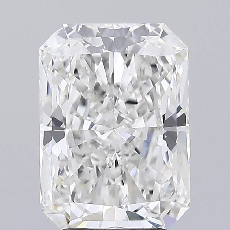 3.56ct Radiant Lab Grown Diamond (Colour F, Clarity VVS2, IGI Certified)
