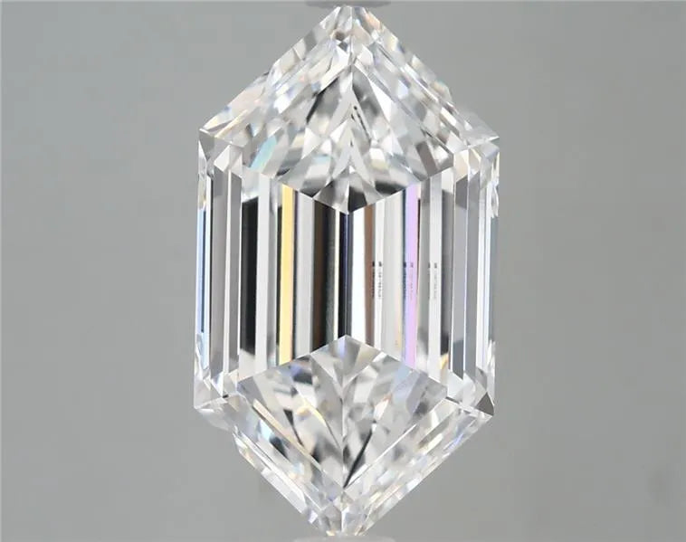 3.63ct Hexagonal Lab Grown Diamond (Colour E, Clarity VVS1, IGI Certified)