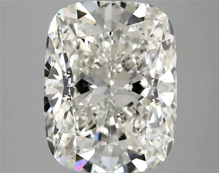 3.87ct Cushion modified Lab Grown Diamond (Colour G, Clarity VVS2, IGI Certified)