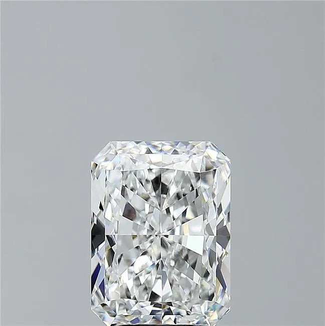 3.88ct Radiant Lab Grown Diamond (Colour E, Clarity VVS1, IGI Certified)