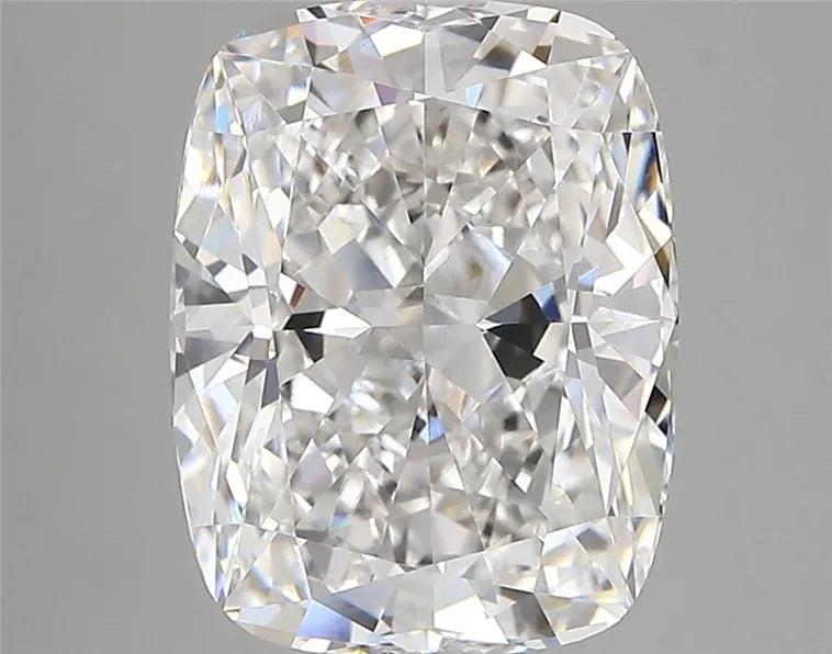4.08ct Cushion modified Lab Grown Diamond (Colour E, Clarity VVS2, IGI Certified)