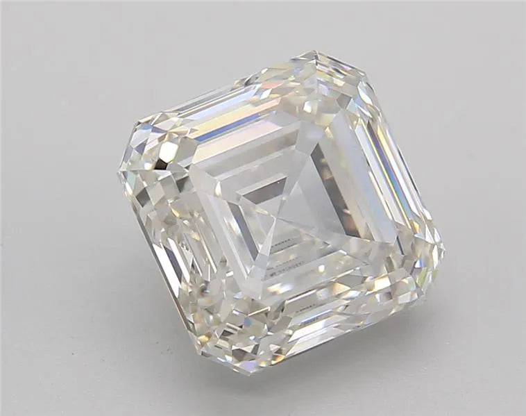 4.08ct Square emerald Lab Grown Diamond (Colour H, Clarity VVS2, IGI Certified)