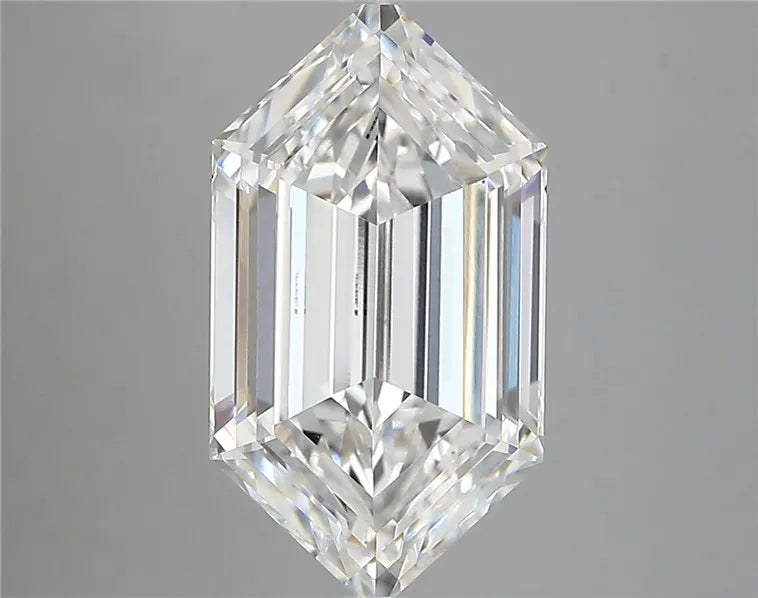 4.20ct Hexagonal Lab Grown Diamond (Colour E, Clarity VVS2, IGI Certified)