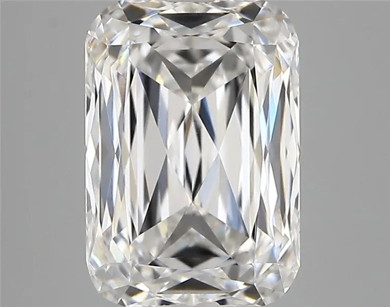 4.27ct Cushion modified Lab Grown Diamond (Colour E, Clarity VVS2, IGI Certified)