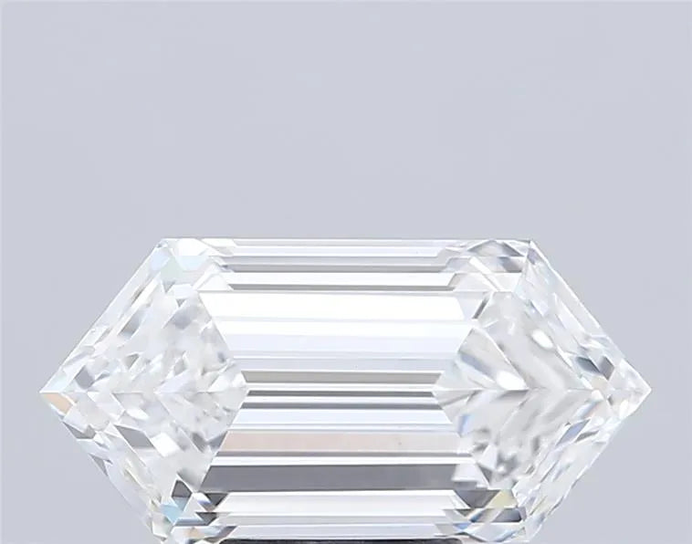 4.42ct Hexagonal Lab Grown Diamond (Colour E, Clarity VVS2, IGI Certified)