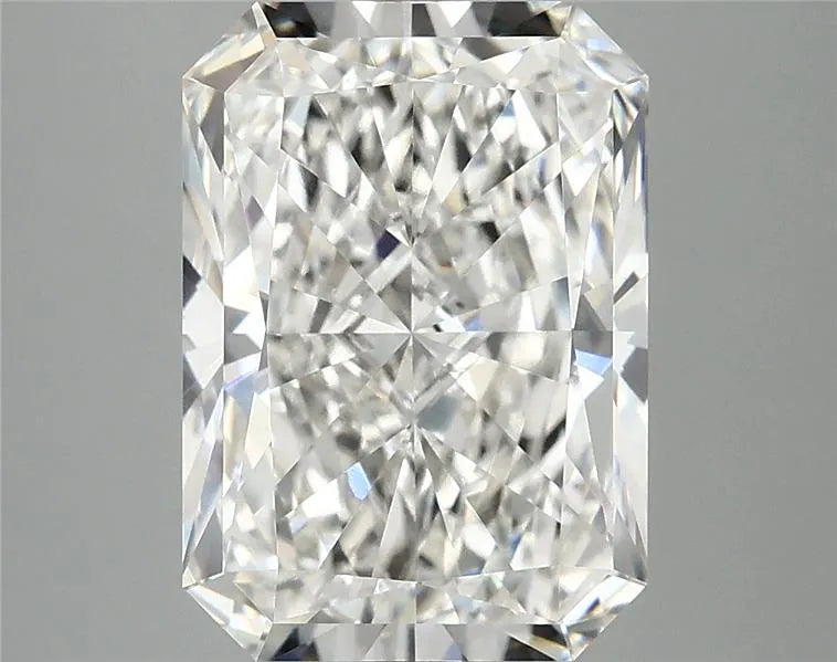 4.71ct Radiant Lab Grown Diamond (Colour G, Clarity VVS1, IGI Certified)
