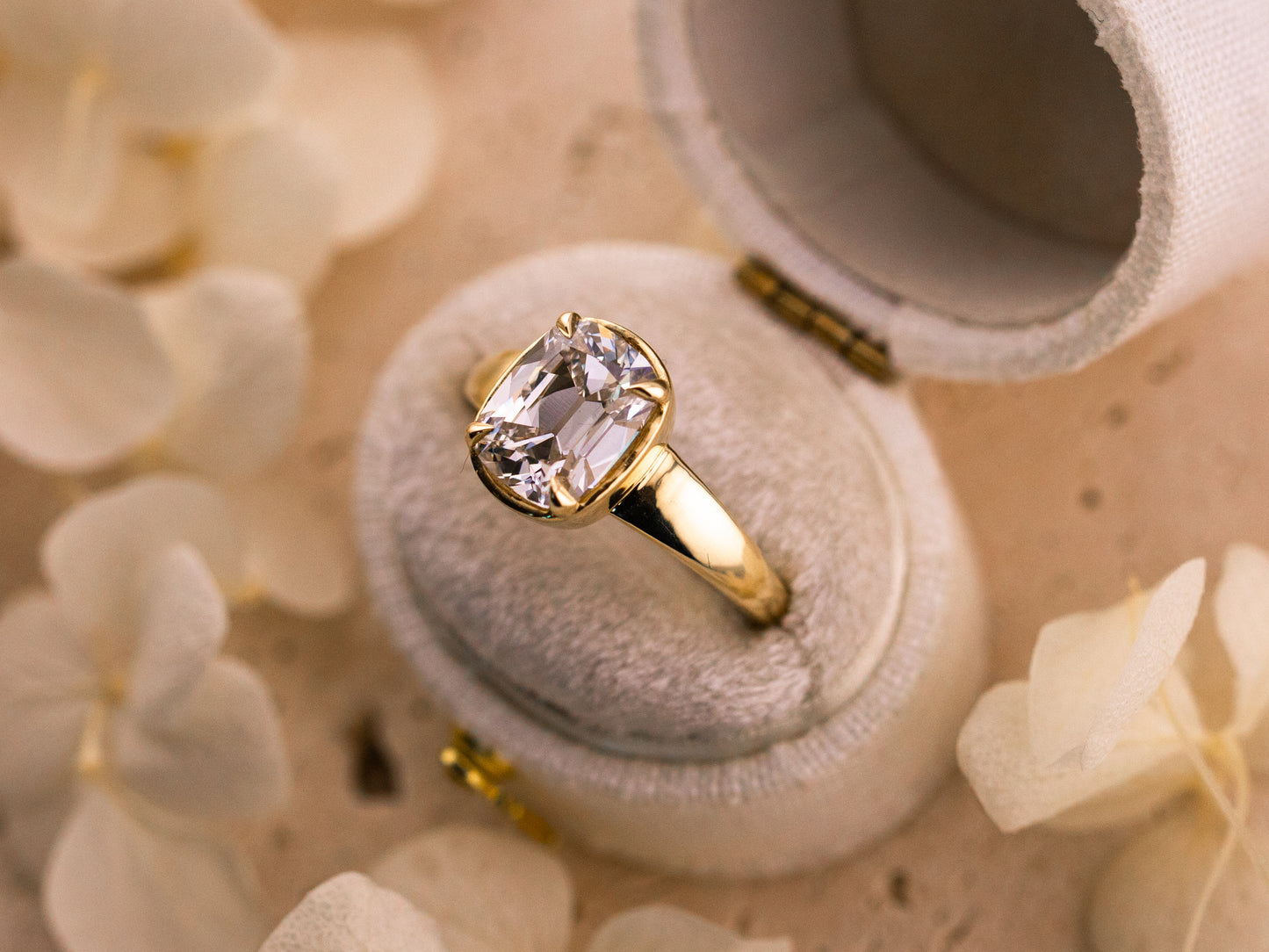 Old mine cut solitaire