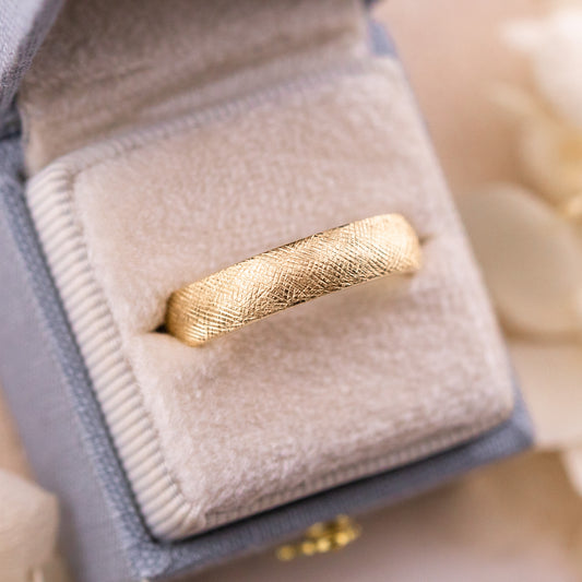 Florentine texture wedding band 5mm
