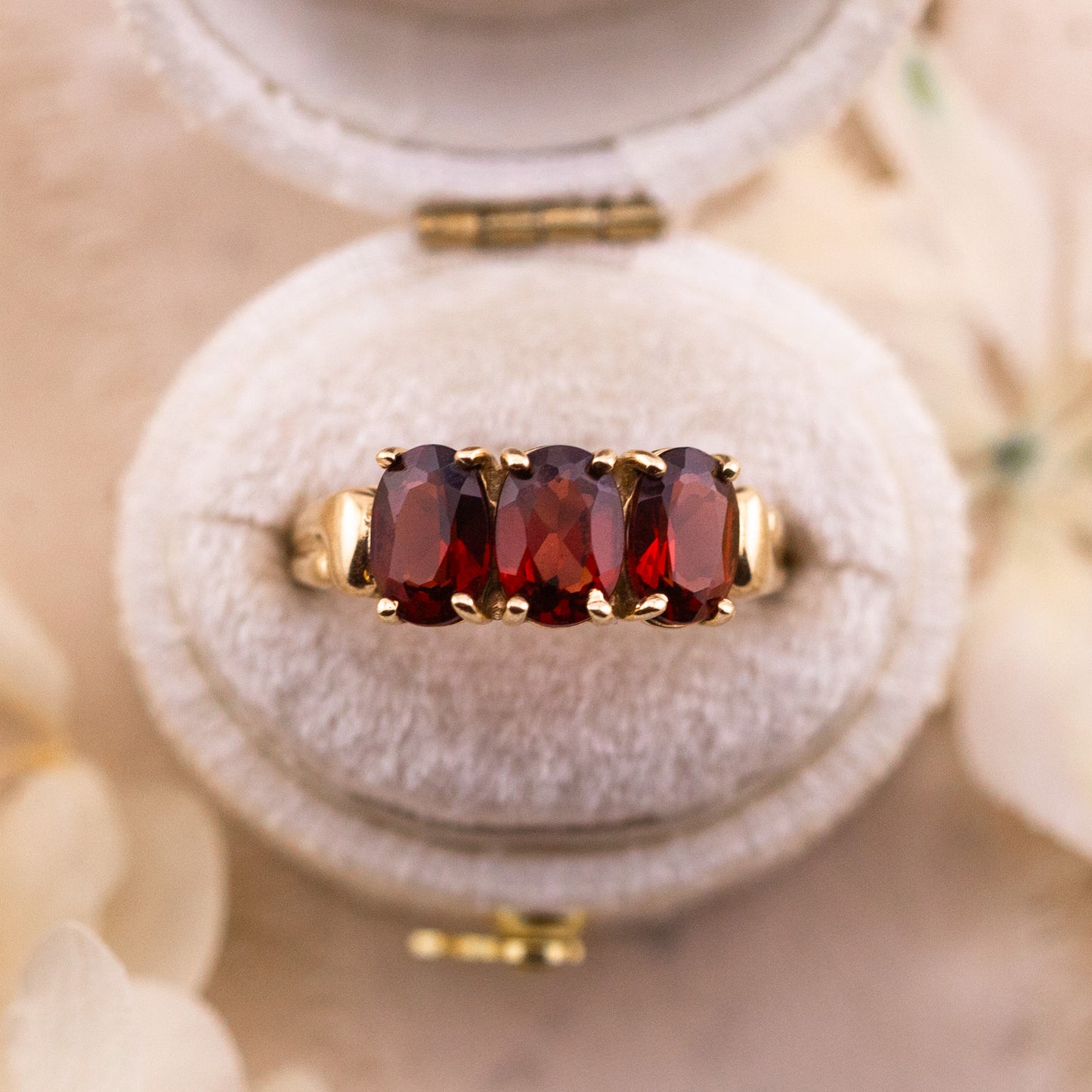 Vintage Garnet three stone ring, Size 7