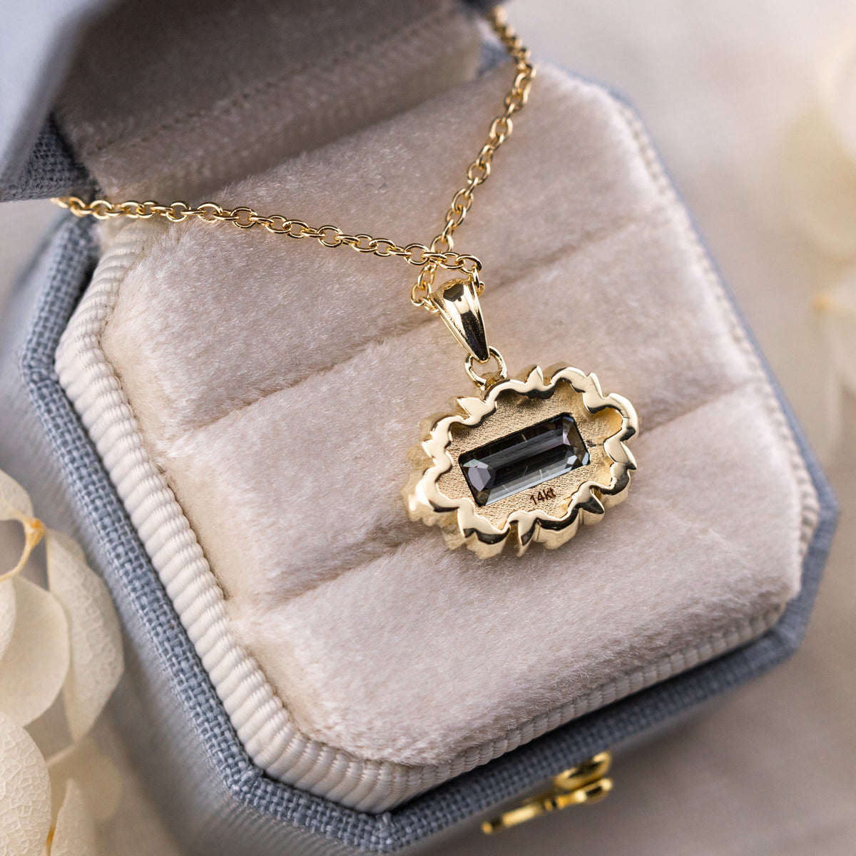Rosette pendant in solid 14k yellow gold, approximately 17mm including the bale