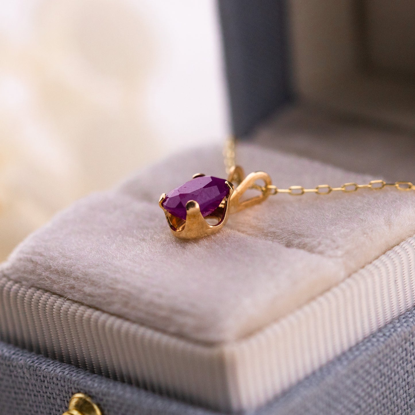 Vintage oval ruby pendant