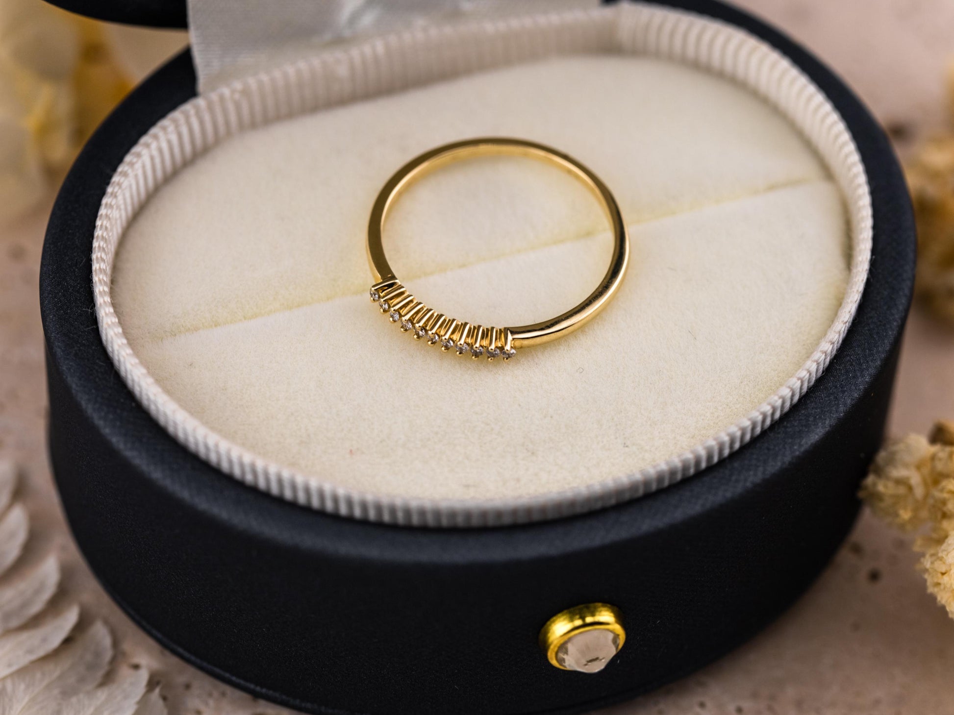Diamond Wedding Band 14k Solid Gold Pave Band Ring