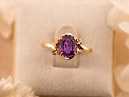 Vintage purple sapphire ring 10k solid yellow gold ring oval cut sapphire with diamond accents, Size 6.5