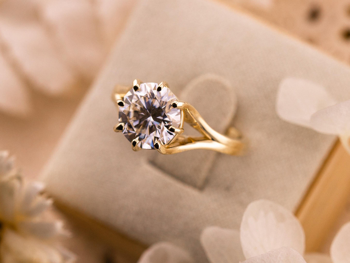 Round cut engagement ring split shank lab grown diamond ring moissonite ring 3 carat 14k solid yellow gold IGI certified vintage inspired