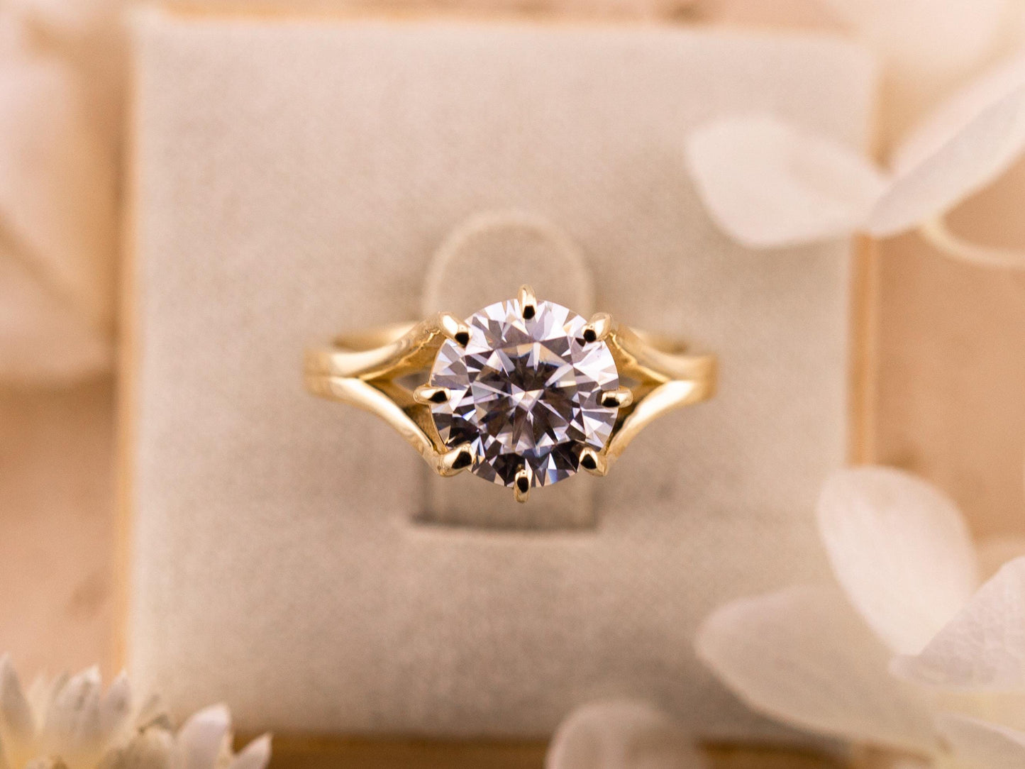 Round cut engagement ring split shank lab grown diamond ring moissonite ring 3 carat 14k solid yellow gold IGI certified vintage inspired