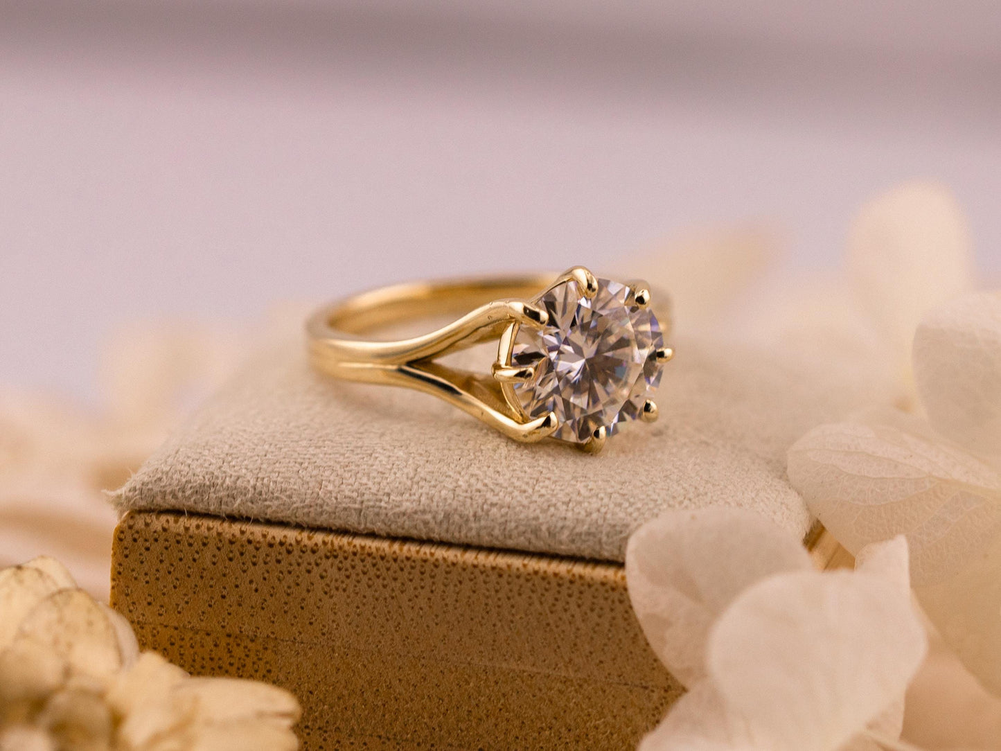 Round cut engagement ring split shank lab grown diamond ring moissonite ring 3 carat 14k solid yellow gold IGI certified vintage inspired