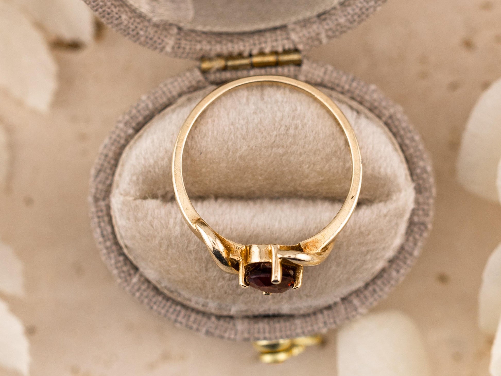Vintage Garnet ring flower ring 10k solid gold ring January Birthstone ring, size 6