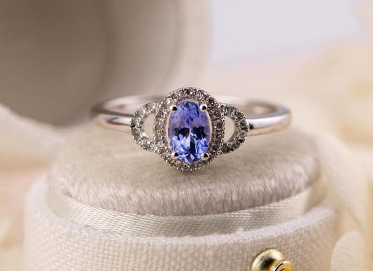 Tanzanite and diamond ring oval cut tanzanite with halo 10k solid white gold, size 7