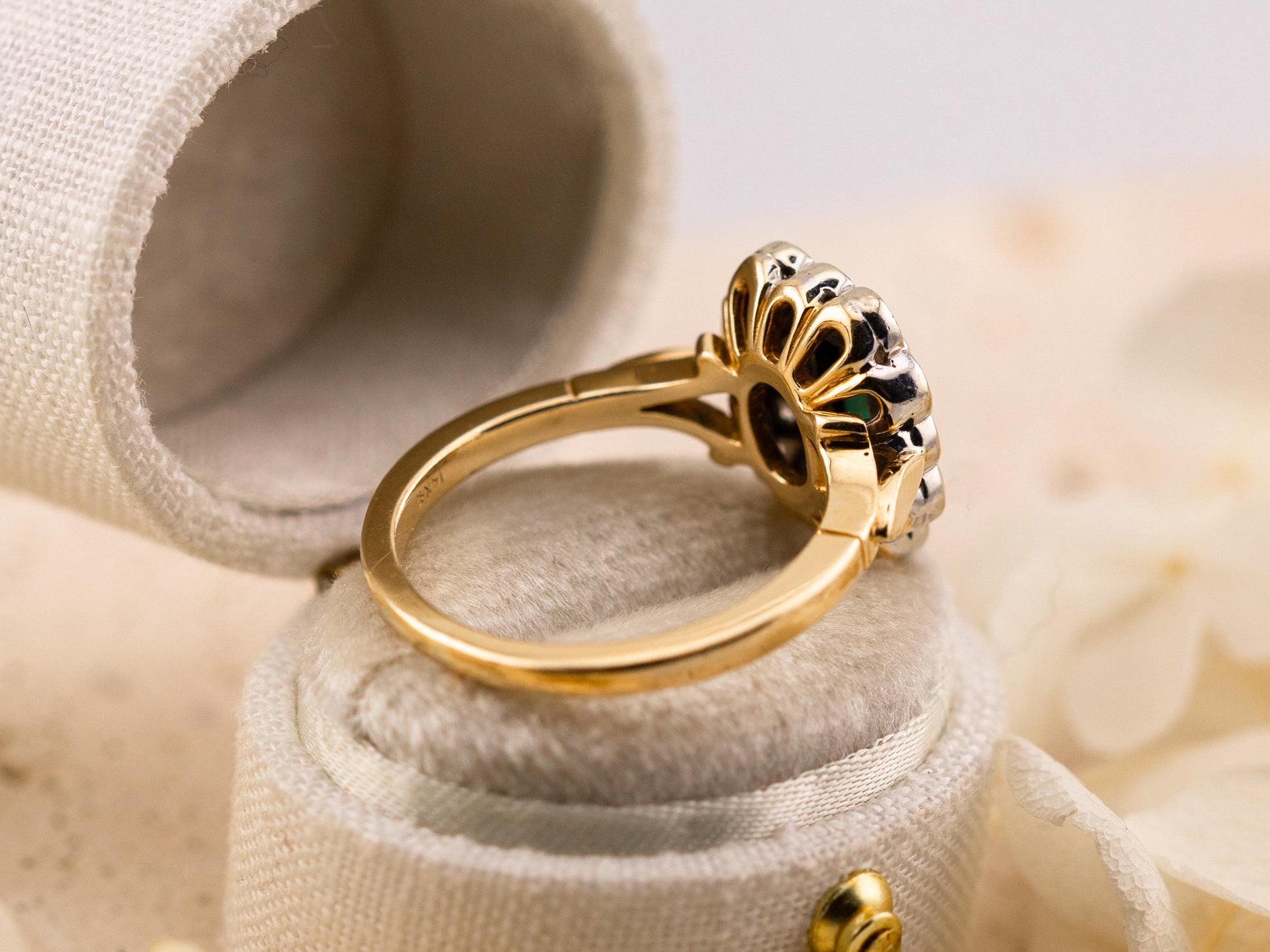 Vintage sapphire and diamond halo ring 14k solid gold, size 7.25