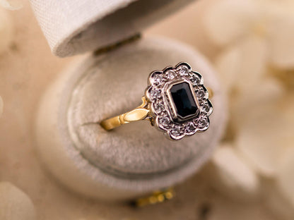 Vintage sapphire and diamond halo ring 14k solid gold, size 7.25