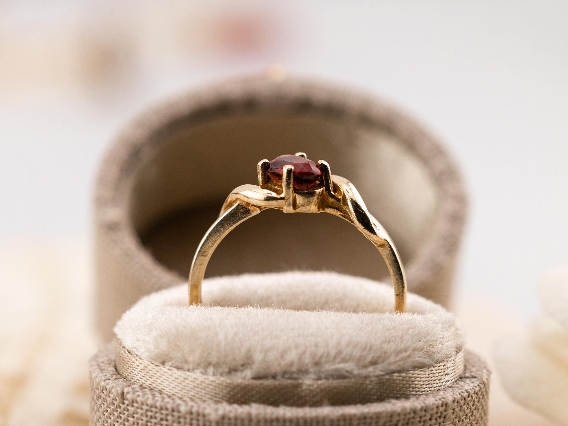 Vintage Garnet ring flower ring 10k solid gold ring January Birthstone ring, size 6